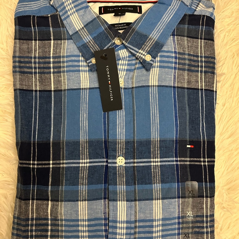 Tommy Hilfiger Men's Navy and Light Blue Check Shirt